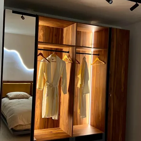 Two Bedroom - Lejlighed