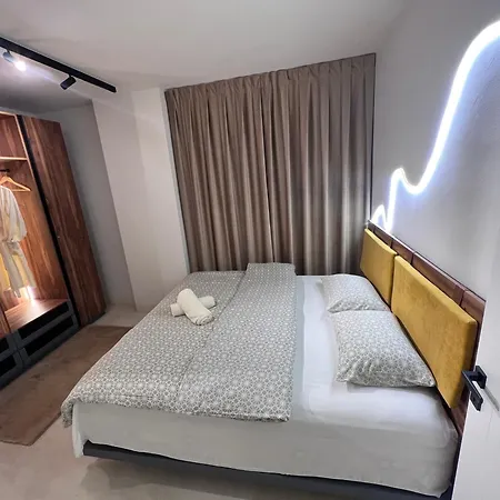 Lejlighed Two Bedroom - *