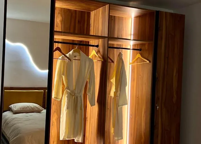 Two Bedroom - Lägenhet